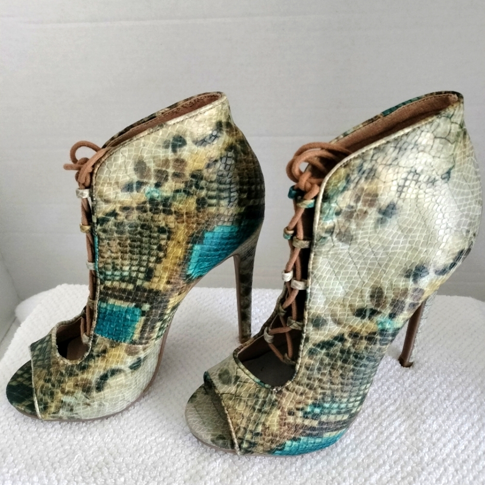 Zigi Soho Women's Snake Print Booties Brown, Teal, Gray Sz 6
